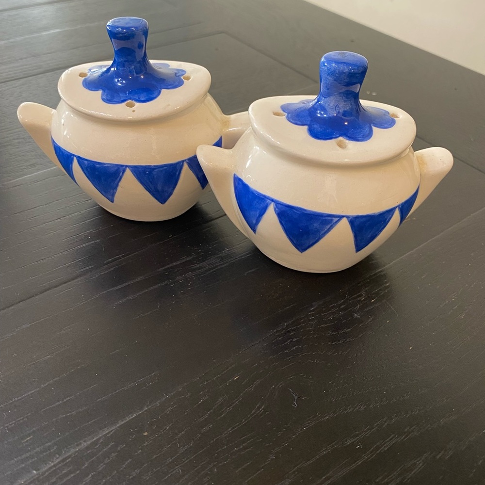 Ute Mountain Tribe Pottery Salt and pepper